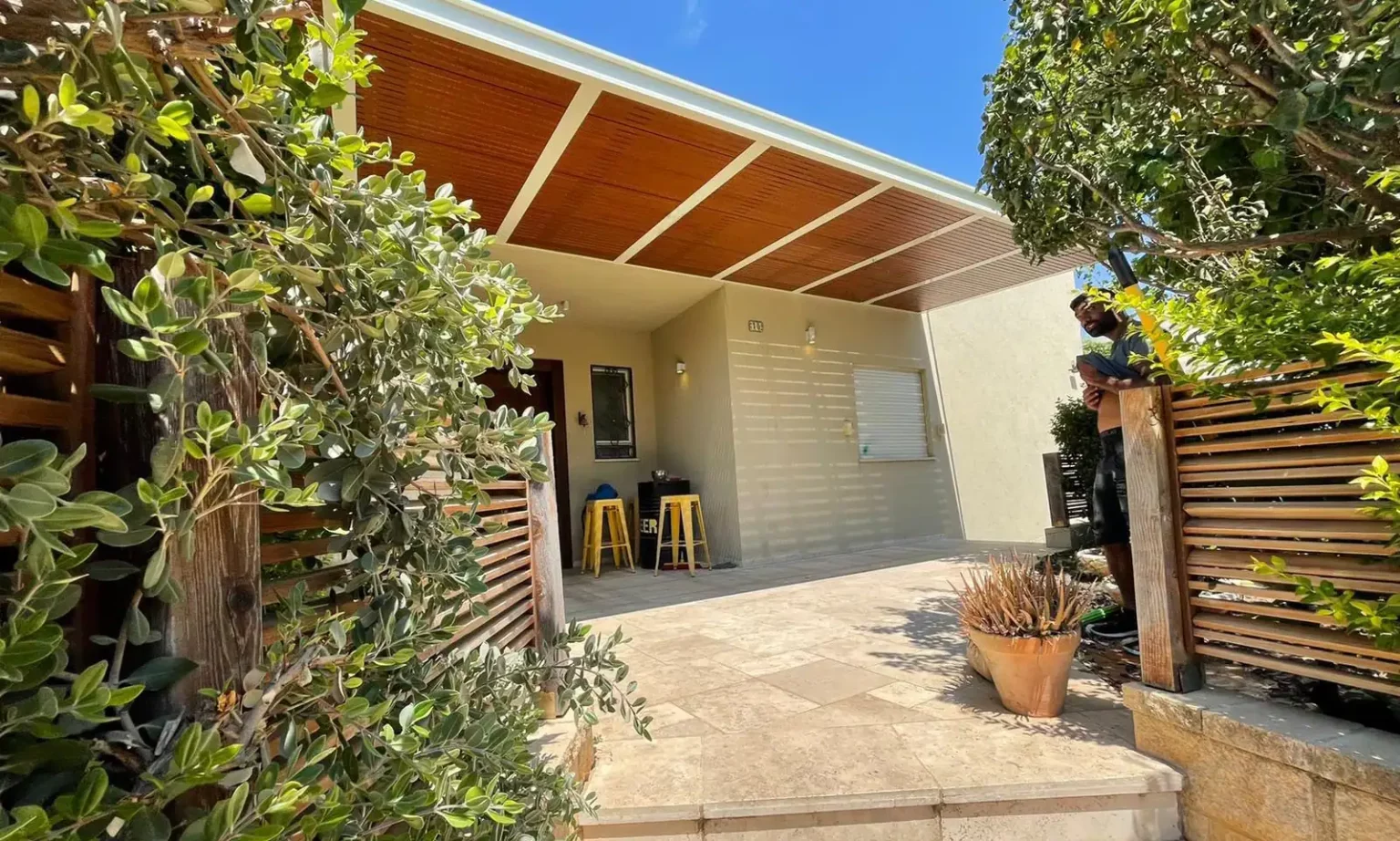 כיצד לבחור פרגולה אלומיניום שתתאים לתקציב שלך